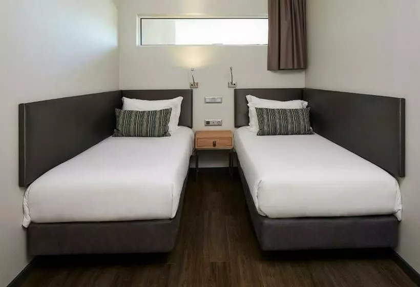 Perhesviitti, Alcazar Hotel & Spa
