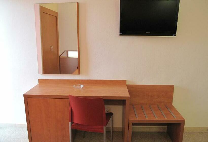 标准三人间, Cleopatra Spa