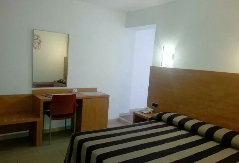 Chambre Familiale, Cleopatra Spa