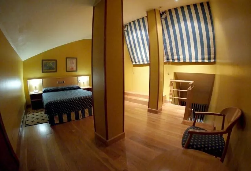 Duplex-huone, Estrella Norte
