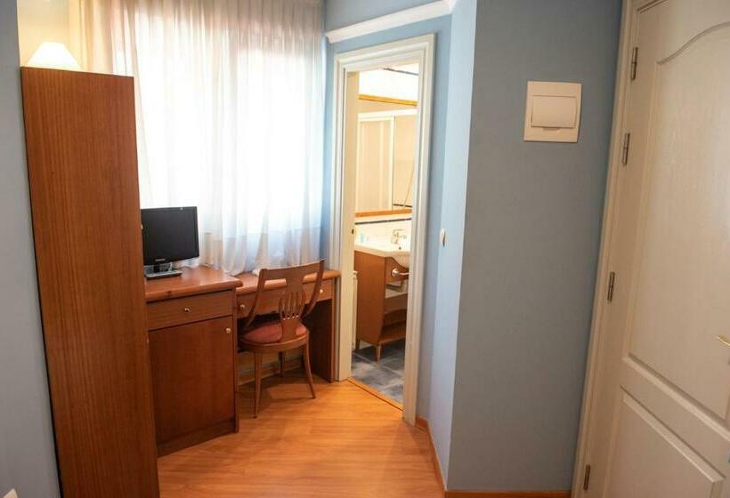 اتاق عادی یک تخته, Faro De San Vicente