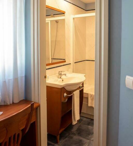 اتاق عادی یک تخته, Faro De San Vicente