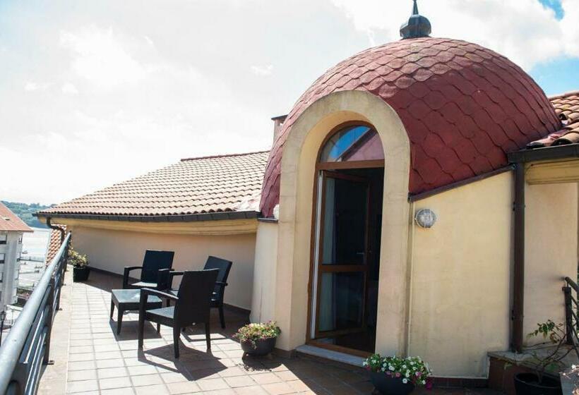 테라스 주니어 스위트, Faro De San Vicente