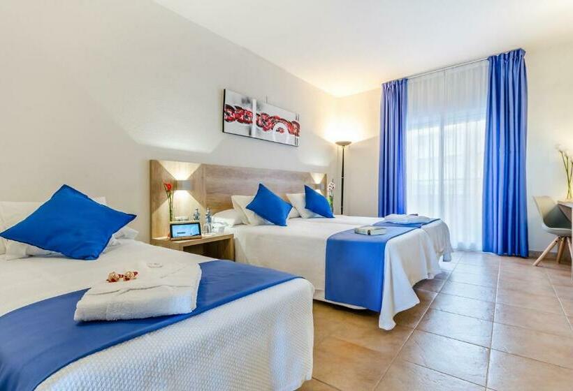 标准三人间, Gran Playa