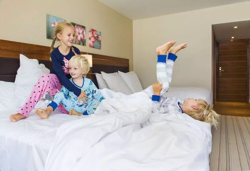 اتاق استاندارد با تخت دوبل, Hilton Garden Inn Ras Al Khaimah