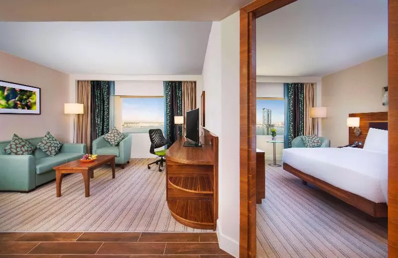 سوئیت با تخت بزرگ, Hilton Garden Inn Ras Al Khaimah