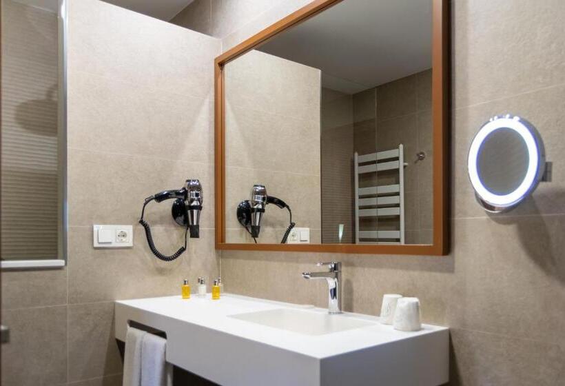 Номер Стандарт Вид на Горы, Valle Del Ambroz