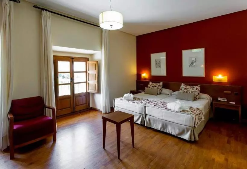 اتاق استاندارد با چشمانداز کوهستان, Valle Del Ambroz
