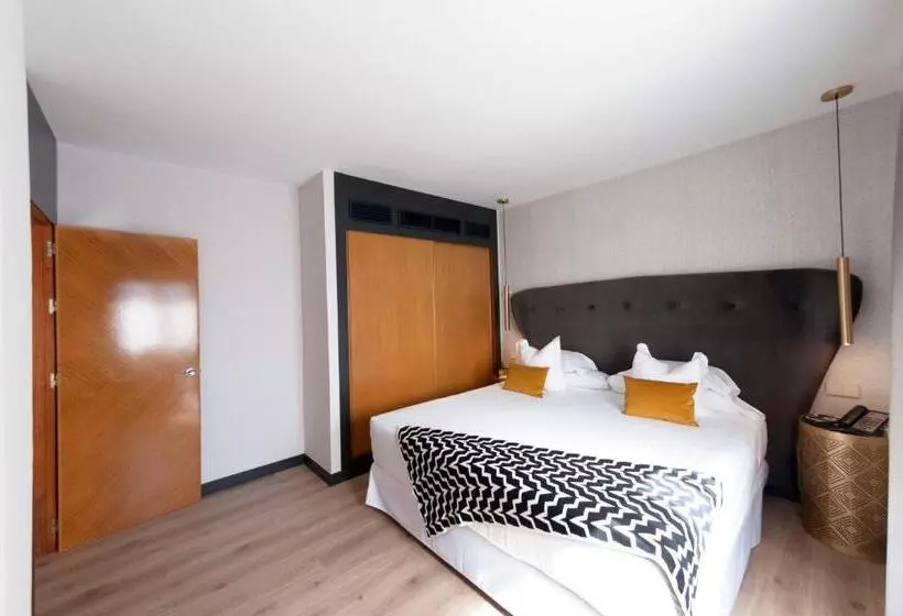 デラックススイート, La Laguna Spa & Golf