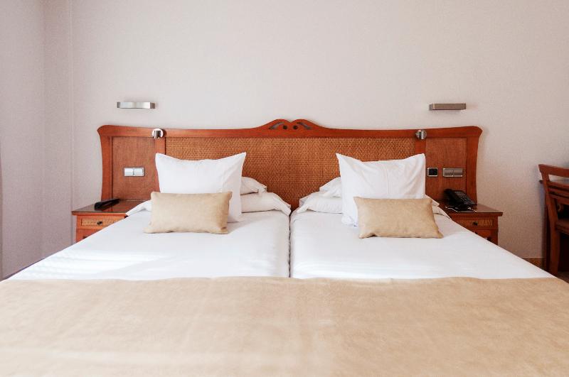 스탠다드 룸 풀장 전망, La Laguna Spa & Golf