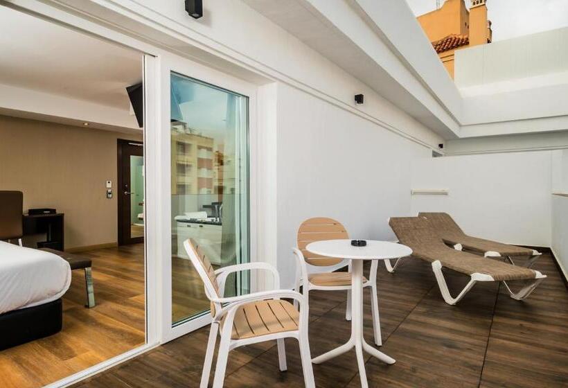 غرفة سوبيريور مزود بجاكوزى, Mb Boutique Hotel   Adults Recommended