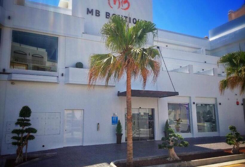 غرفة سوبيريور مزود بجاكوزى, Mb Boutique Hotel   Adults Recommended