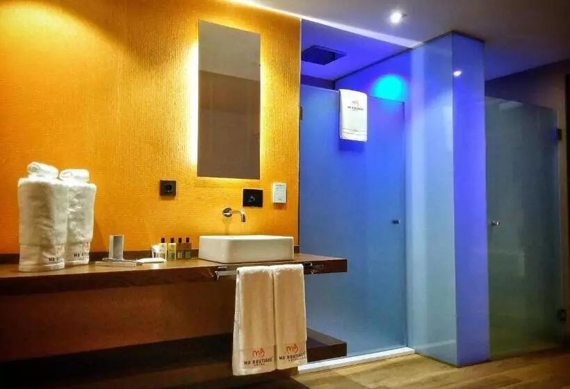 اتاق سوپریور با وان آب گرم, Mb Boutique Hotel   Adults Recommended
