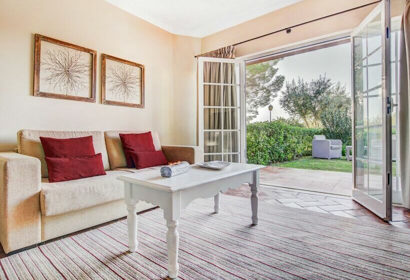 Люкс, Cegonha Country Club