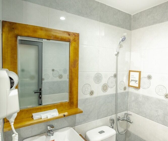 اتاق سوپریور, Bed Station Hostel