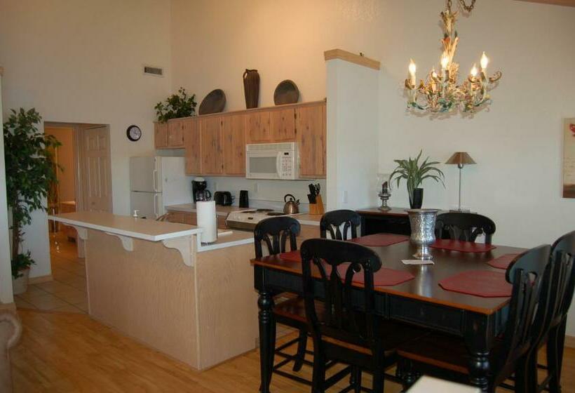1 Bedroom Apartment Lake View, Crown Lake Resort & Spa