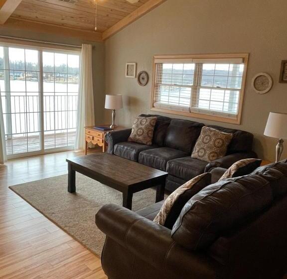 شقة بغرفة نوم واحدة, Crown Lake Resort & Spa