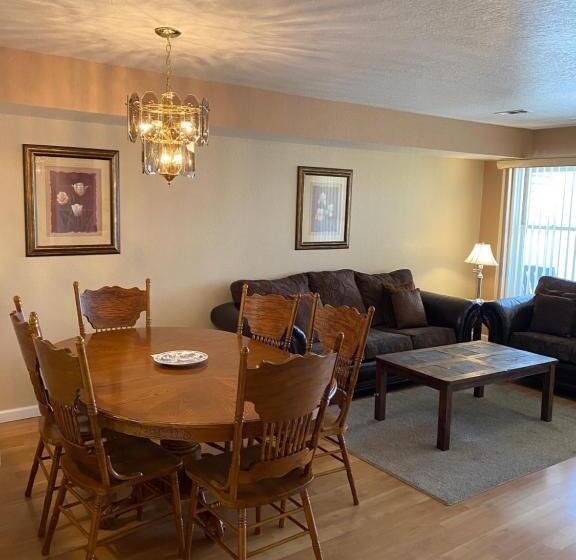 شقة غرفة واحدة مطلة على حمام السباحة, Crown Lake Resort & Spa