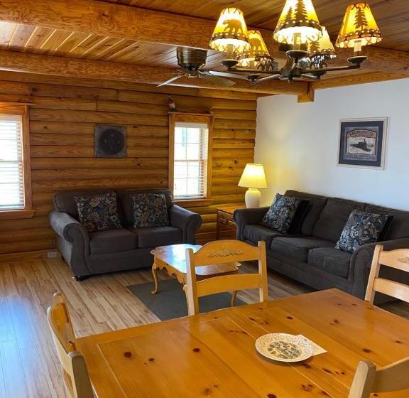 ‫فيلا غرفة نوم واحدة, Crown Lake Resort & Spa