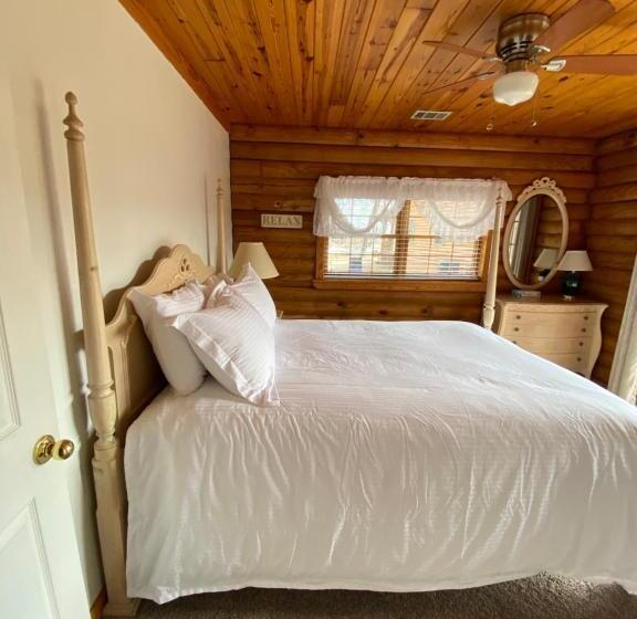 ‫فيلا غرفة نوم واحدة, Crown Lake Resort & Spa