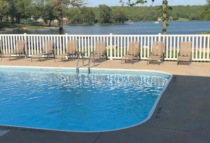 شاليه غرفة نوم واحدة, Crown Lake Resort & Spa