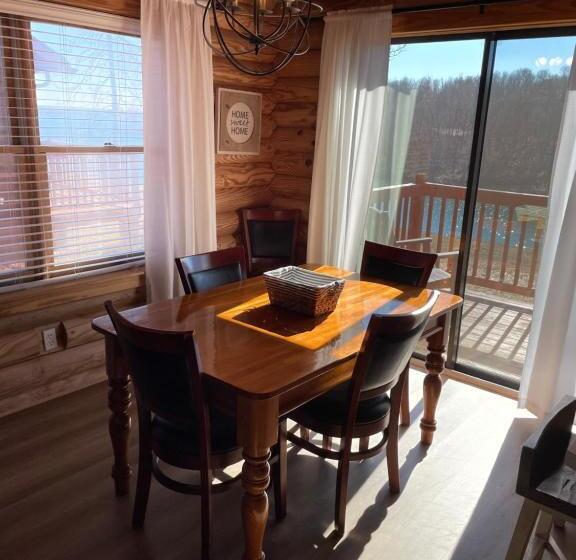 شاليه غرفة نوم واحدة, Crown Lake Resort & Spa