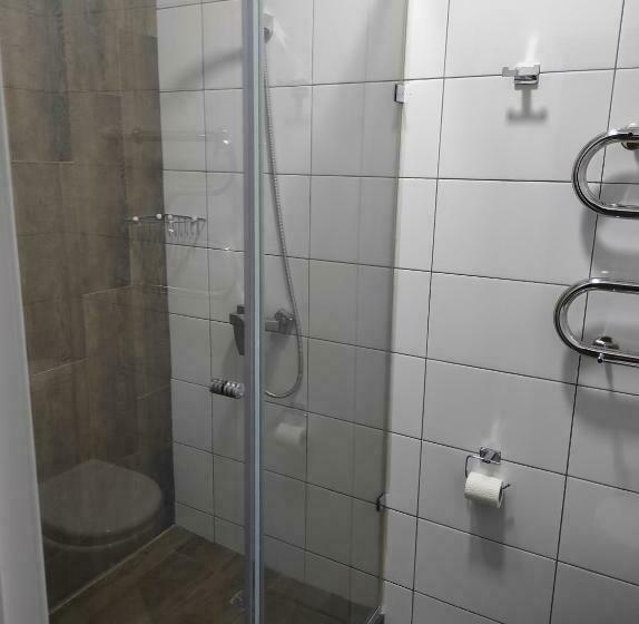 اتاق استاندارد یک نفره, жомарт