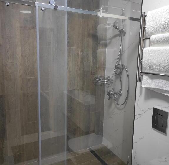 سوییت, жомарт