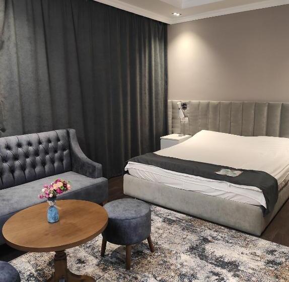 سوییت, жомарт