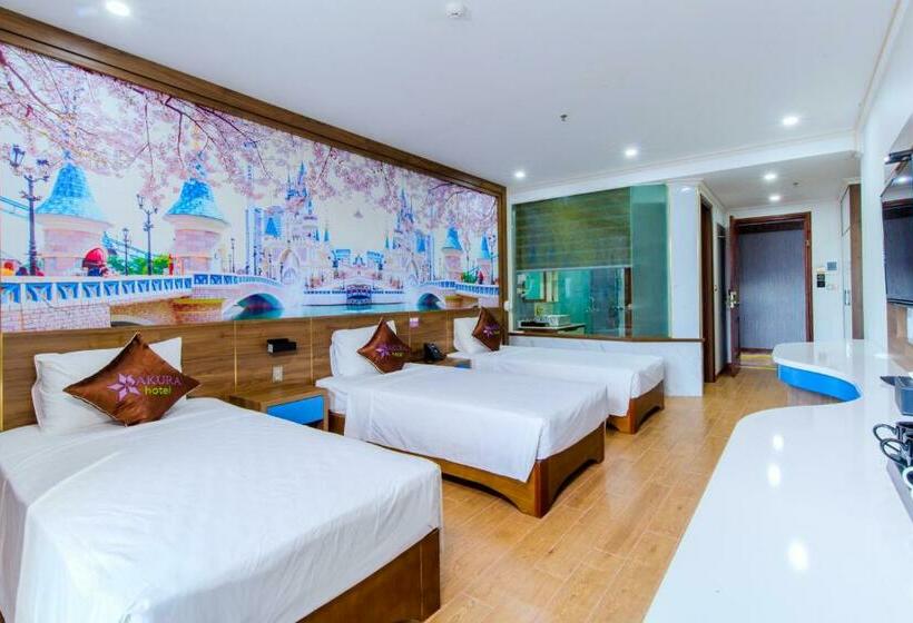 اتاق استاندارد سه نفره, Sakura