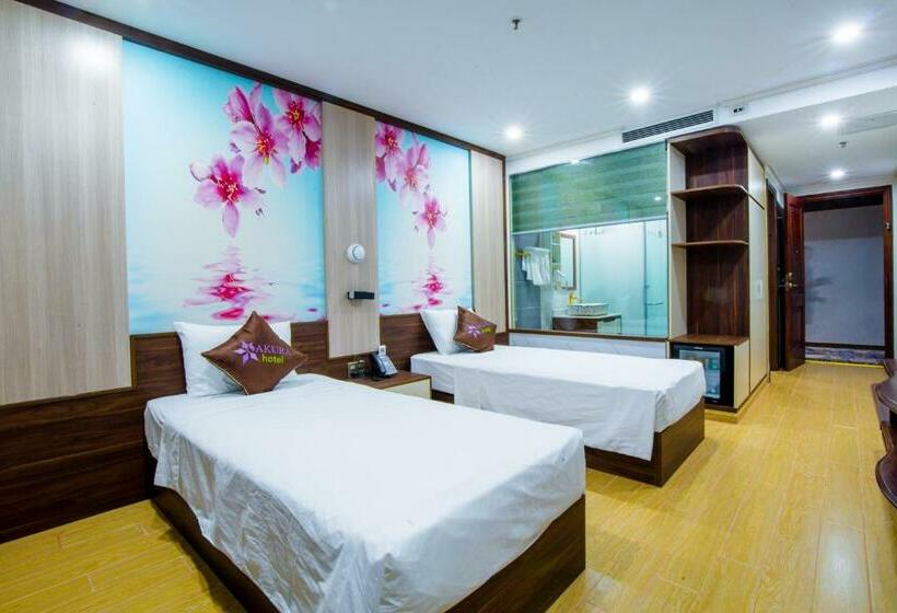 اتاق استاندارد با بالکن, Sakura