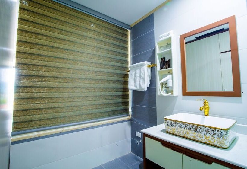 اتاق سوپریور, Sakura