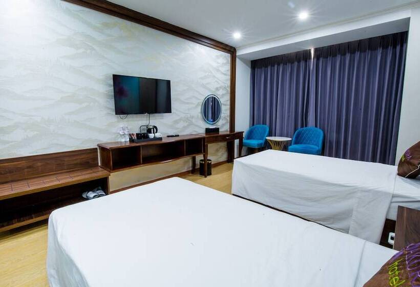 اتاق سوپریور, Sakura