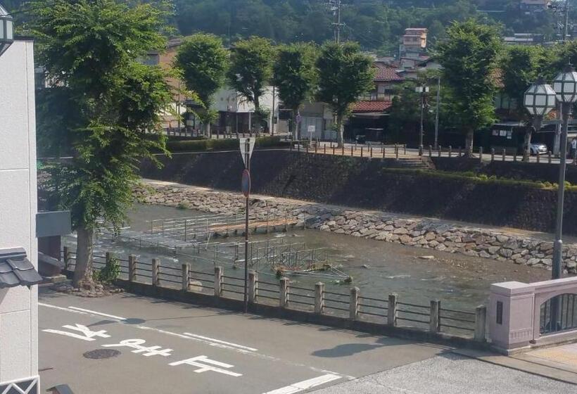 חדר סטנדרט לארבעה, Home Sharing Guest House Don