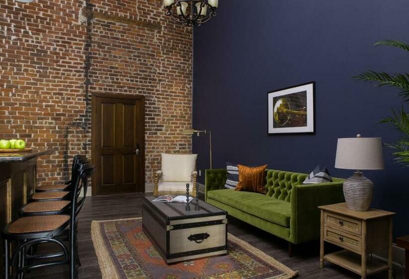 Апартаменты 1 Спальня, Sonder  The Louie