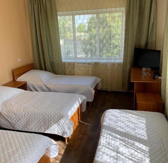 4인용 스탠다드 룸, готель