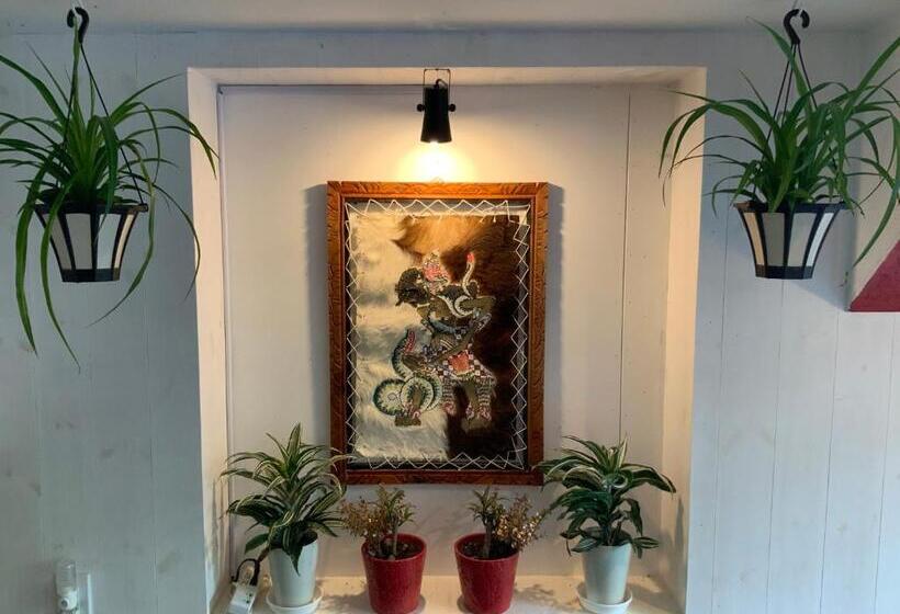 سوییت خانوادگی, Kakureyado Fujikawaguchiko