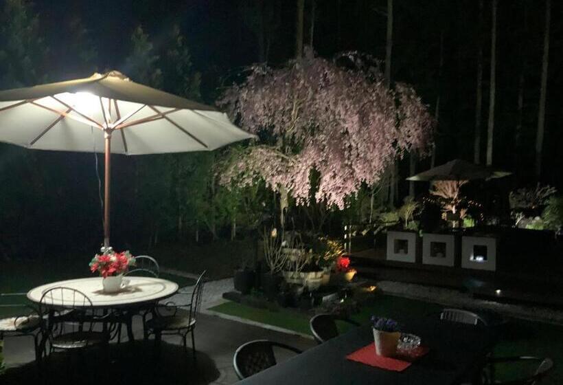 سوییت خانوادگی, Kakureyado Fujikawaguchiko