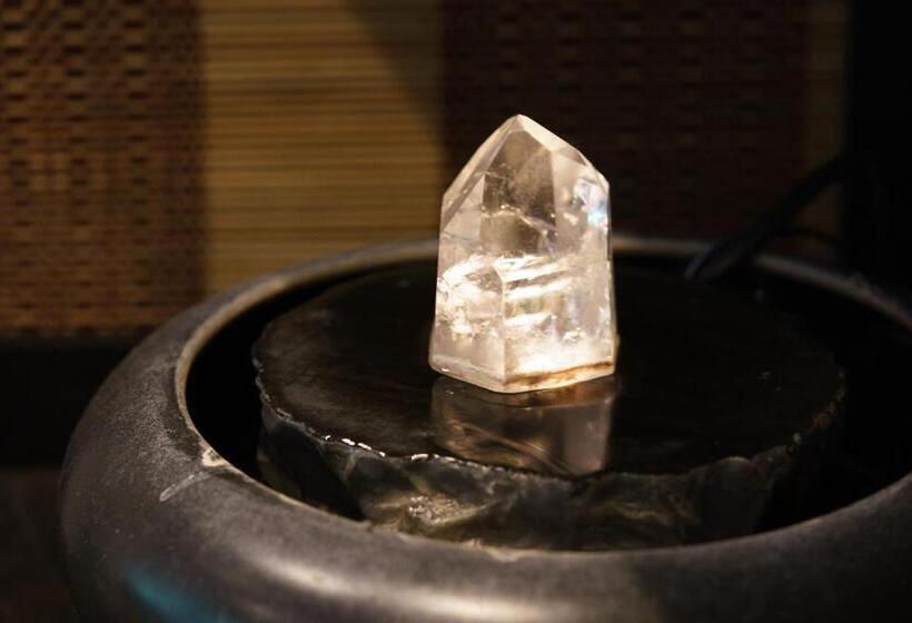 سوییت خانوادگی, Kakureyado Fujikawaguchiko