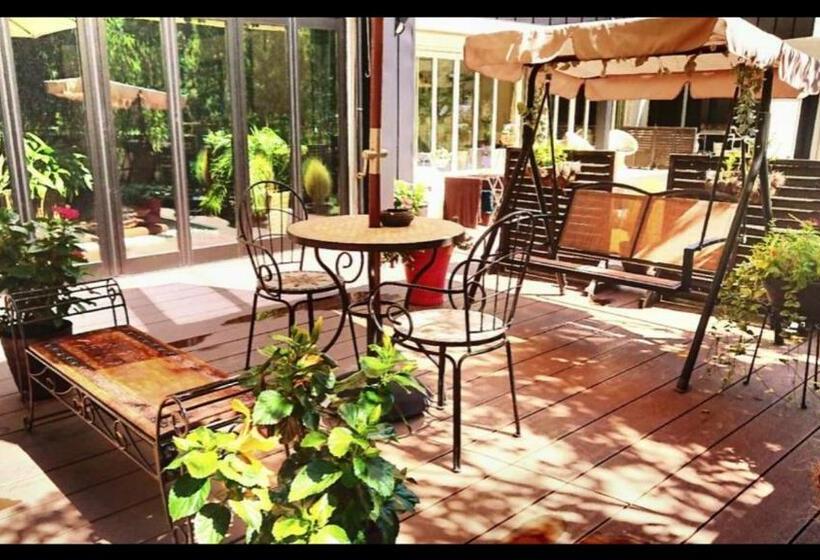 سوییت خانوادگی, Kakureyado Fujikawaguchiko