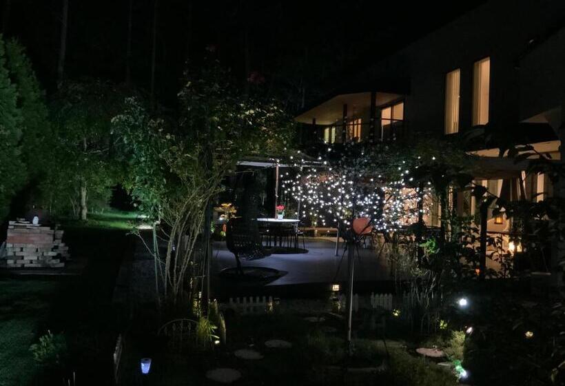 سوییت خانوادگی, Kakureyado Fujikawaguchiko