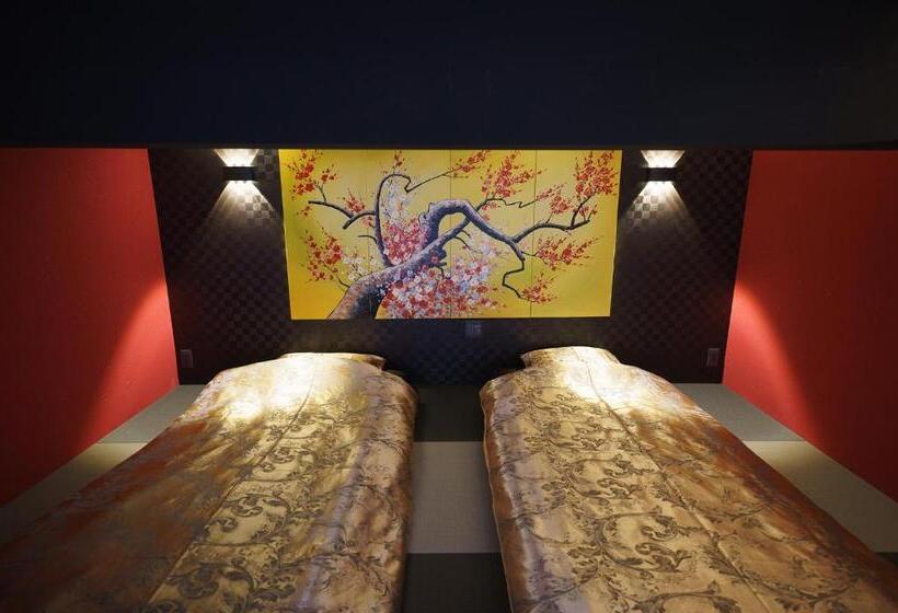 اتاق لوکس, Kakureyado Fujikawaguchiko