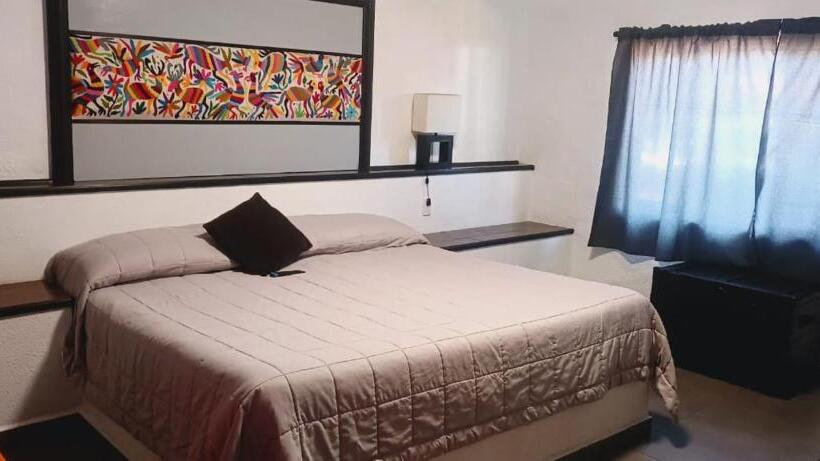 家庭间, Palmas Teotihuacán