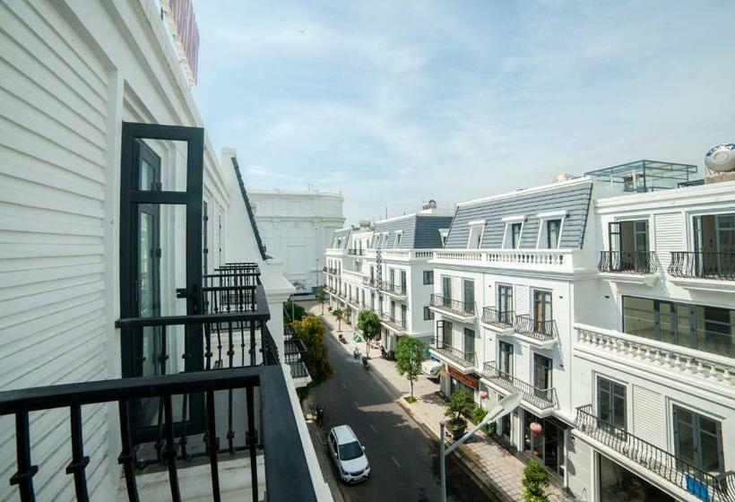 اتاق لوکس, Tre Việt Tuy Hòa