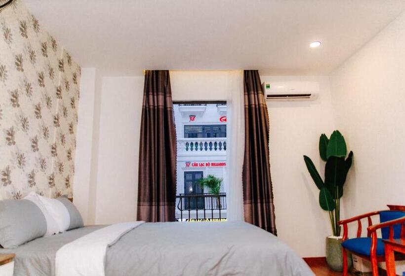 اتاق لوکس, Tre Việt Tuy Hòa