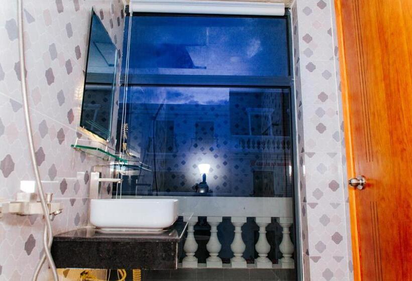 اتاق لوکس, Tre Việt Tuy Hòa