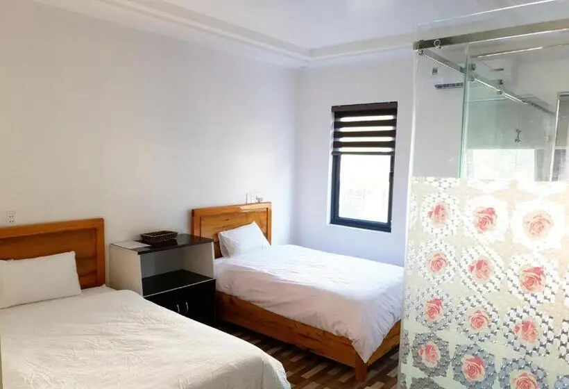 اتاق استاندارد, Long Hotel And Motobike Rental