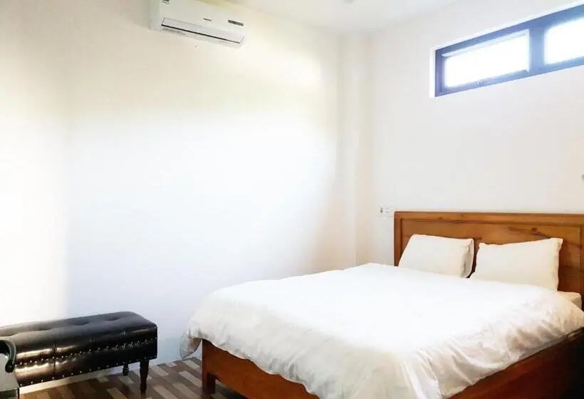 اتاق استاندارد, Long Hotel And Motobike Rental