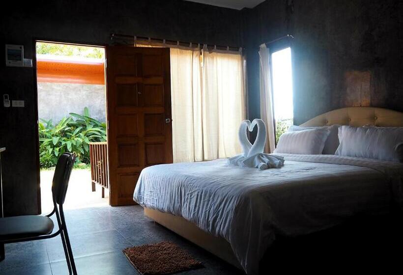 バルコニー付きデラックスルーム, Nawiengkae Riverview Resort