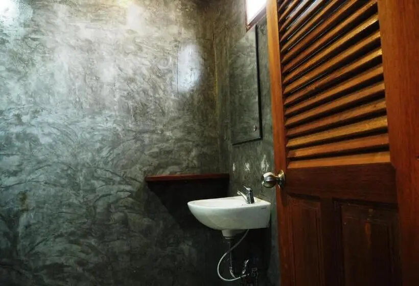 اتاق سوپریور, Nawiengkae Riverview Resort